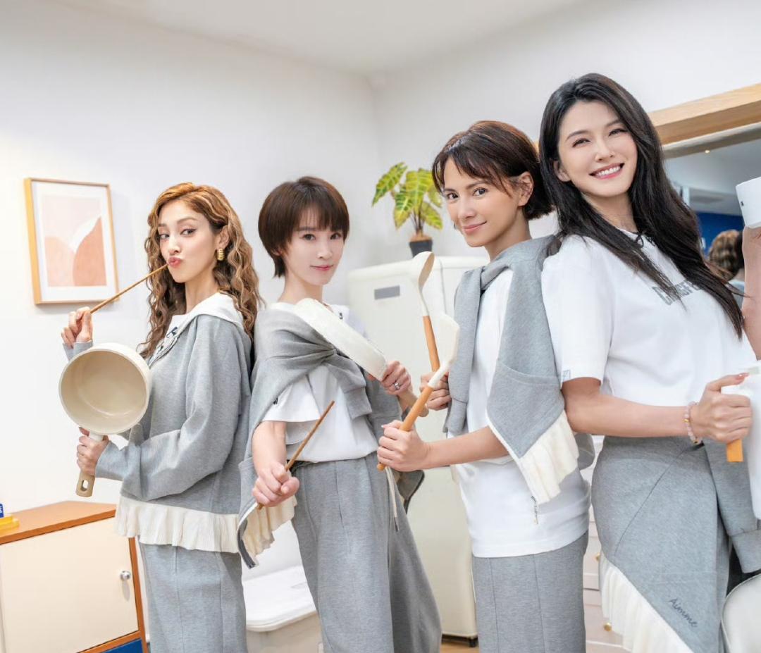 《浪7》一公徐洁儿实力打脸拜高踩低的姐姐。
《浪姐7》一公《雨爱》徐洁儿惊艳众人