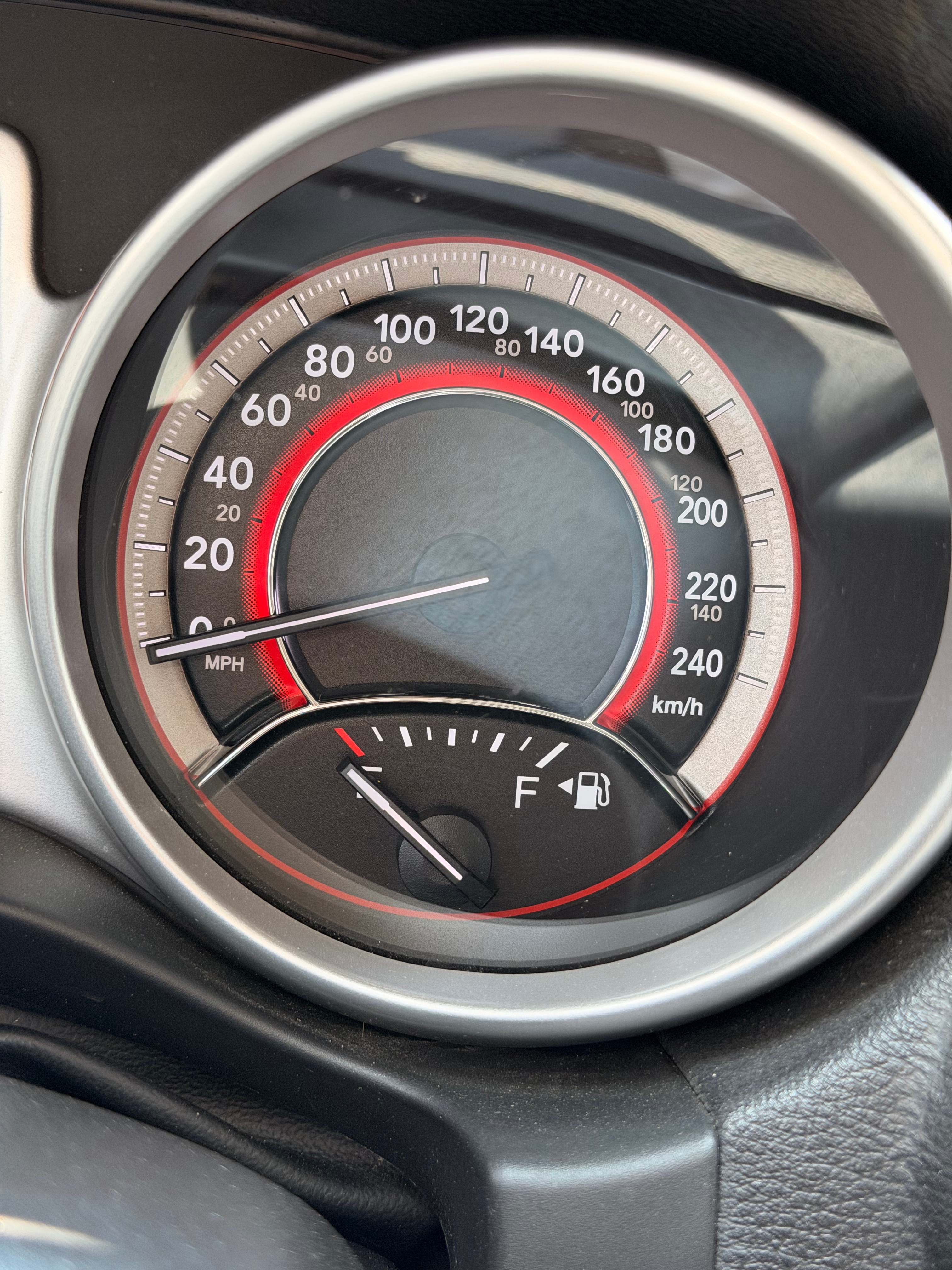 什么(●.●)❓故障灯亮了？没事～那说明故障灯是好的蘑菇聊车 继续开就行～ 