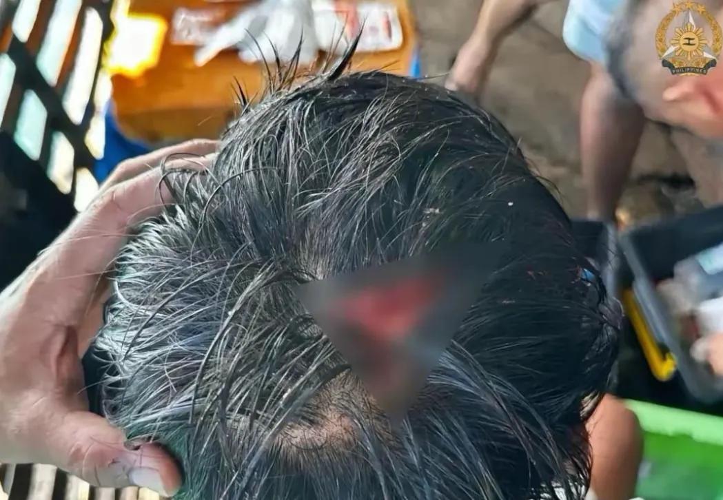 坐滩仁爱礁军舰上的菲律宾军人生活已经如此窘迫！
7月20日，驻扎在坐滩军舰上的几