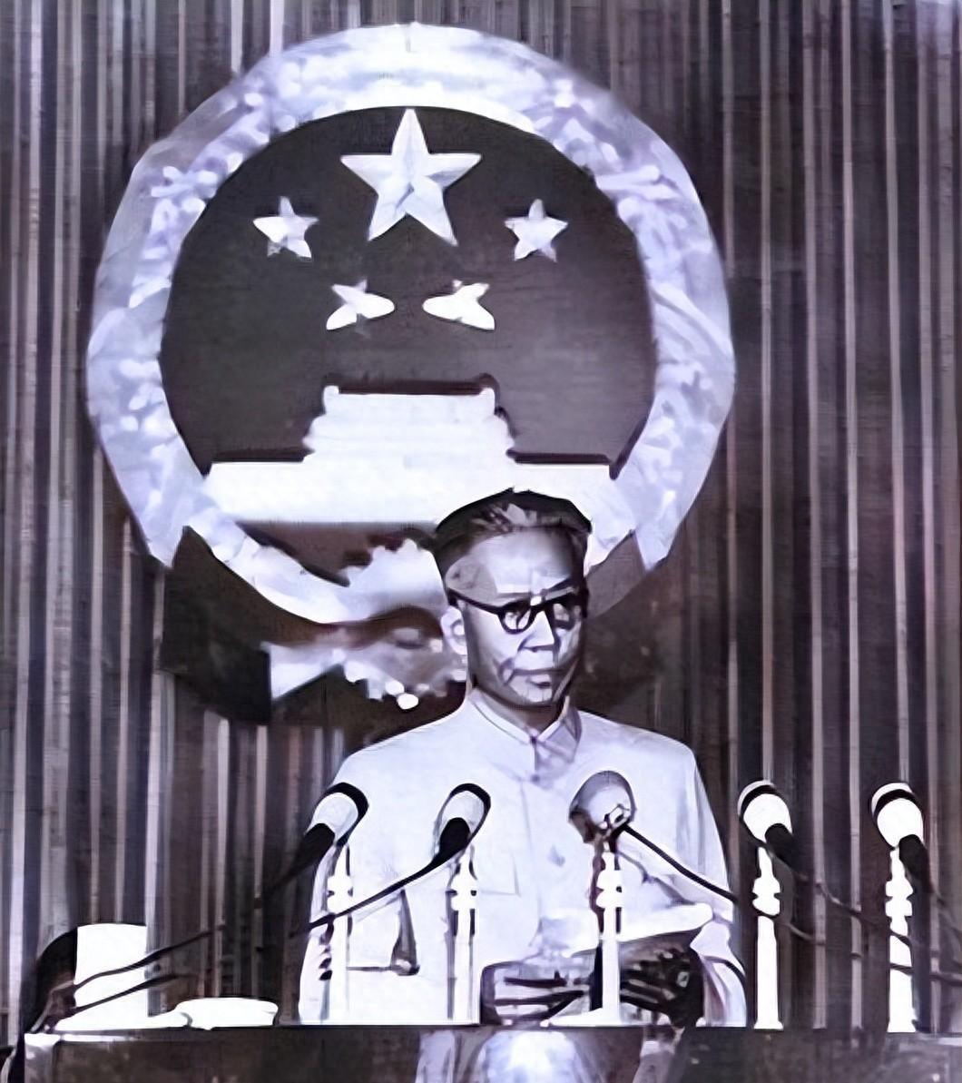 刘少奇在1944年曾建议将军队更名为“解放军”，中央为何不批准？后来才明白背后的