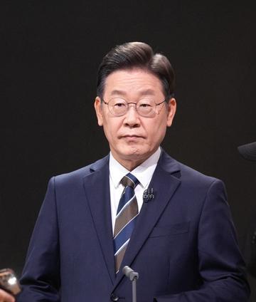 李在明抛出内阁新名单，副总理防长人选背后藏着什么样的棋局
据新华社报道，韩国总统