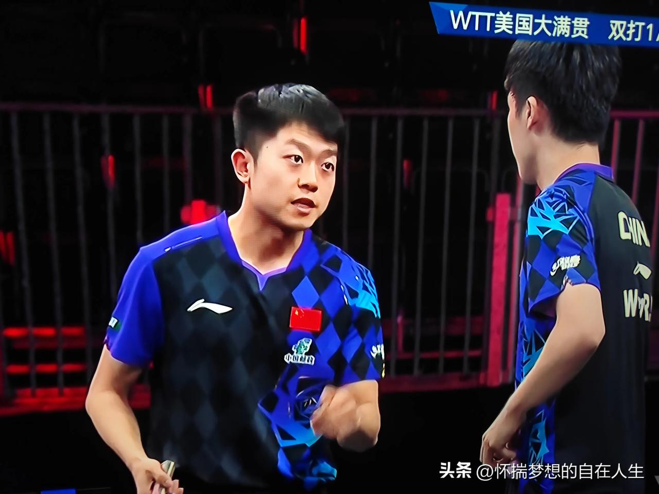 中午看WTT美国大满贯赛男双比赛的录像回放，感觉袁励岑真的挺适合打双打比赛的，他