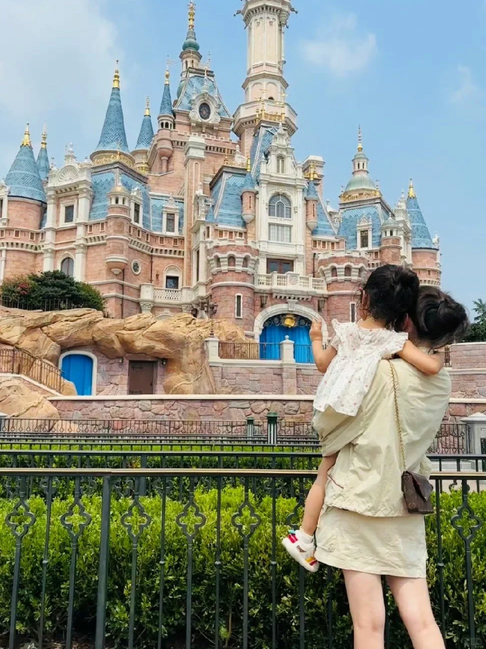 三岁生日畅玩迪士尼｜迪士尼低龄玩法