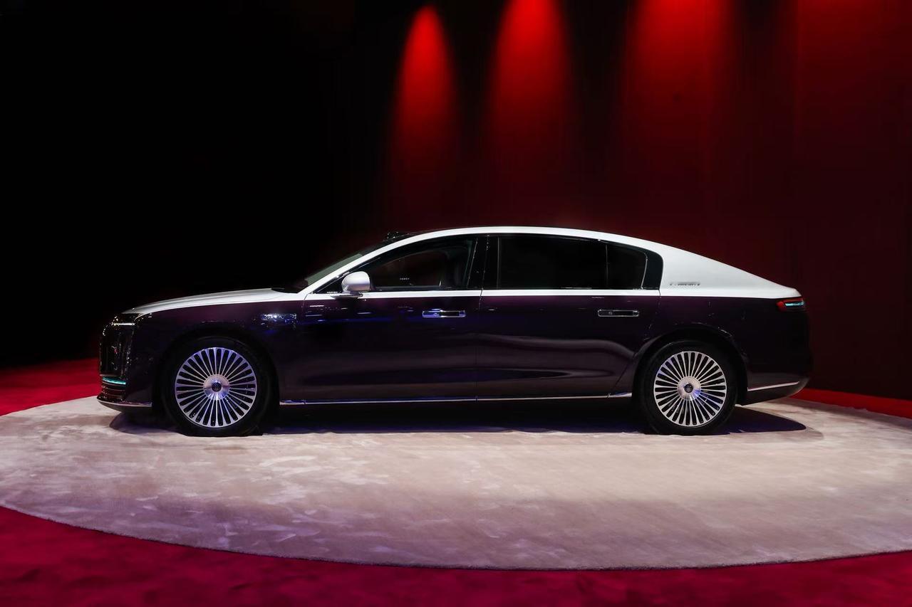 高净值之选，尊界200万级新品要来了
懂行的都知道，现在高净值人群选车越来越挑了