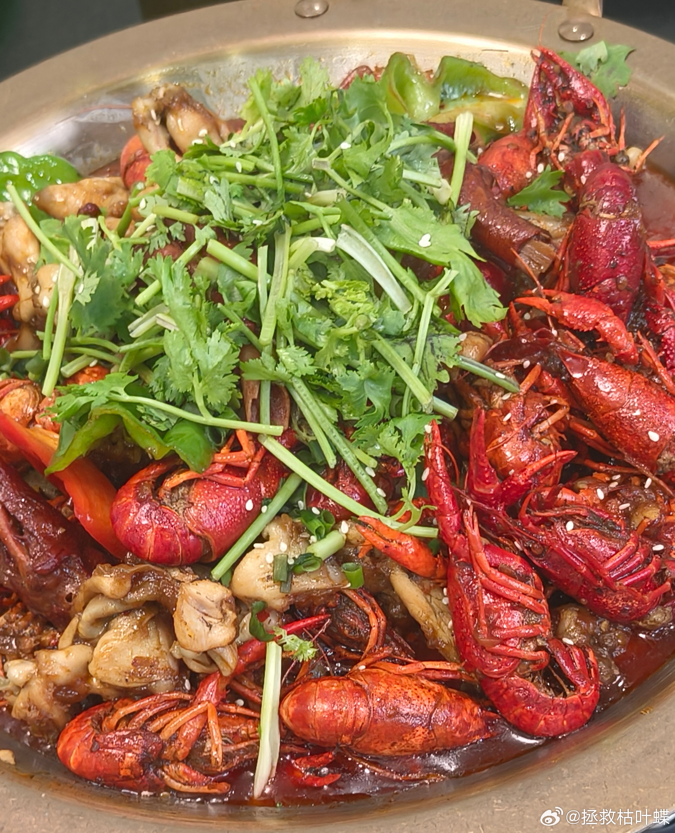 致死量的香菜。 