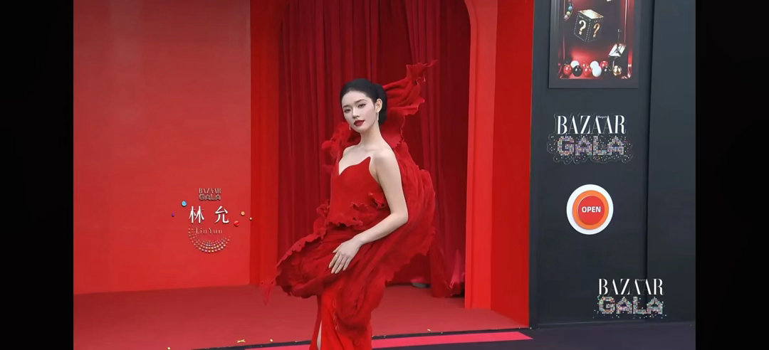 林允建模发力了 ​​​