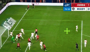 太牛！中超惊现罕见0角度破门：角球世界波。
太精彩了！这脚法没谁了。争冠球队成都