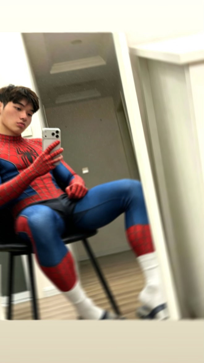 一只小只猪🕷️ 
