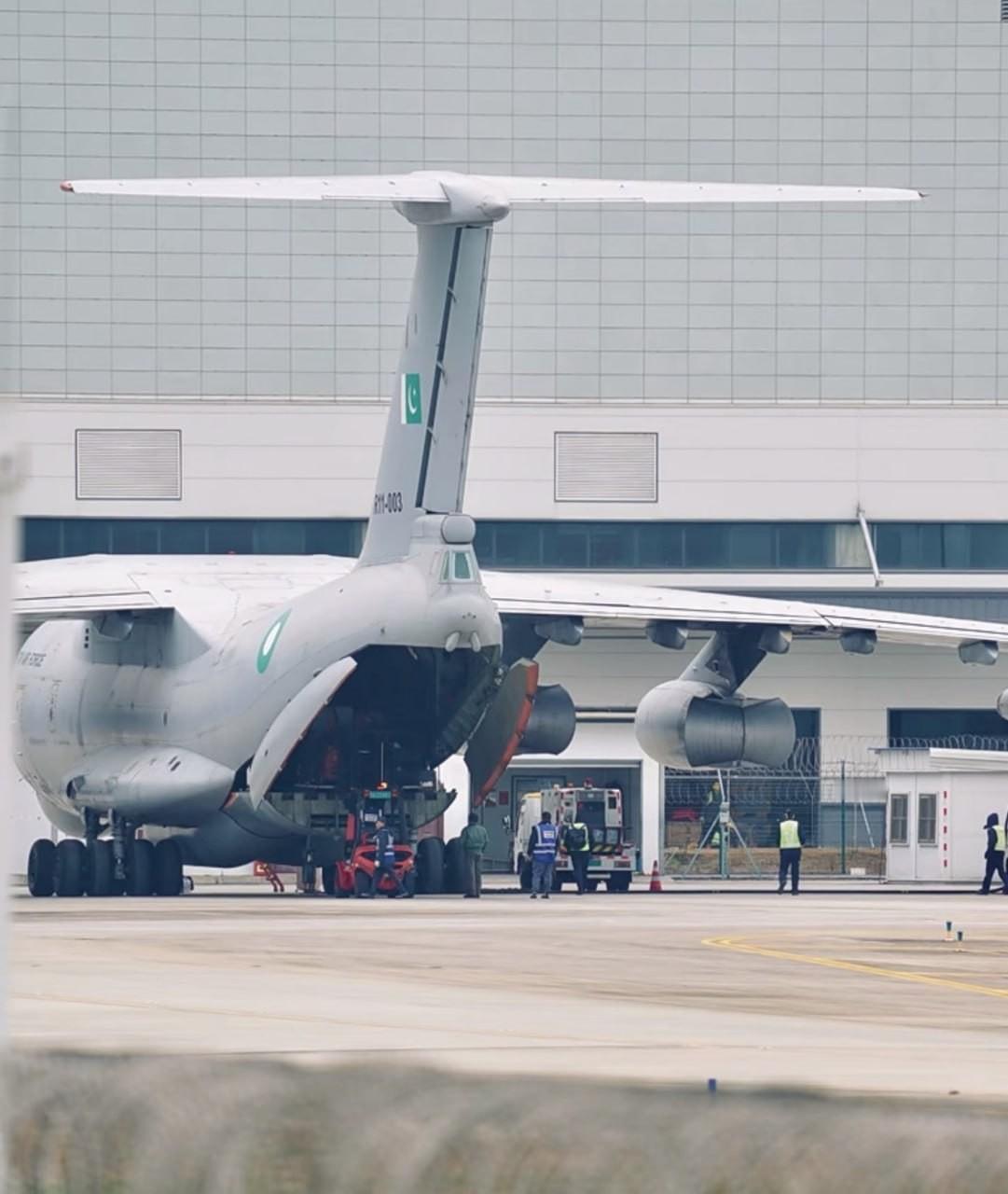 外媒：多架巴空军战略运输机现身成都，歼-35已经开始交货？

1月26日，几架巴