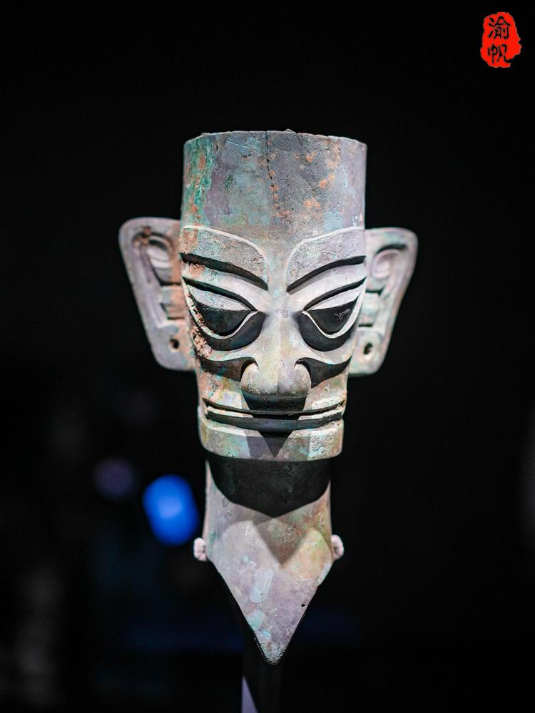 再次来到德阳，再次打卡三星堆，依旧被三千年前的古蜀文明深深震撼。
青铜大立人庄严