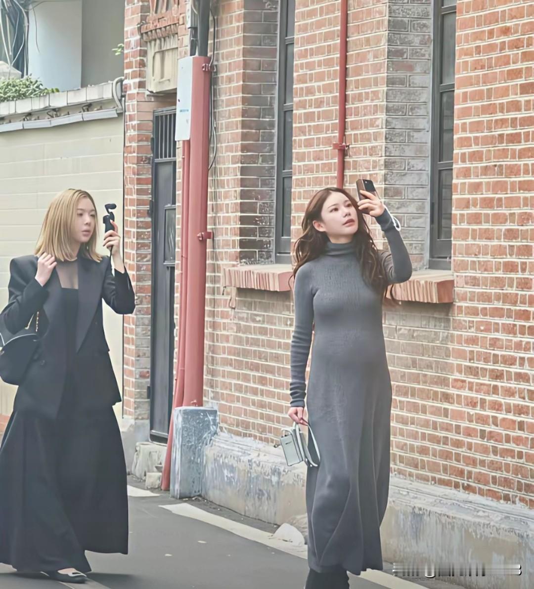 大S一周年，两个孩子没有受邀。汪小菲带着两个孩子去广州游玩。孩子开心快乐一点不受