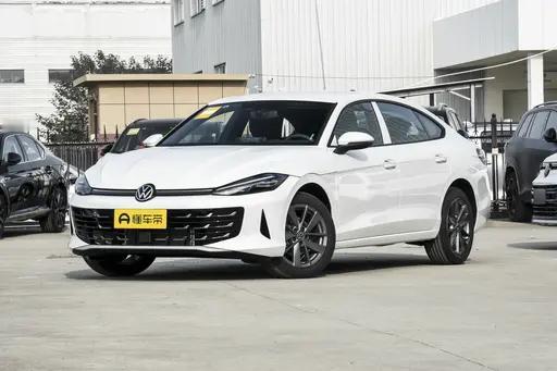 同样11万多，买新凌渡L潮辣版，还是二手凌渡L酷辣版？
 
最近在看凌渡L，我发