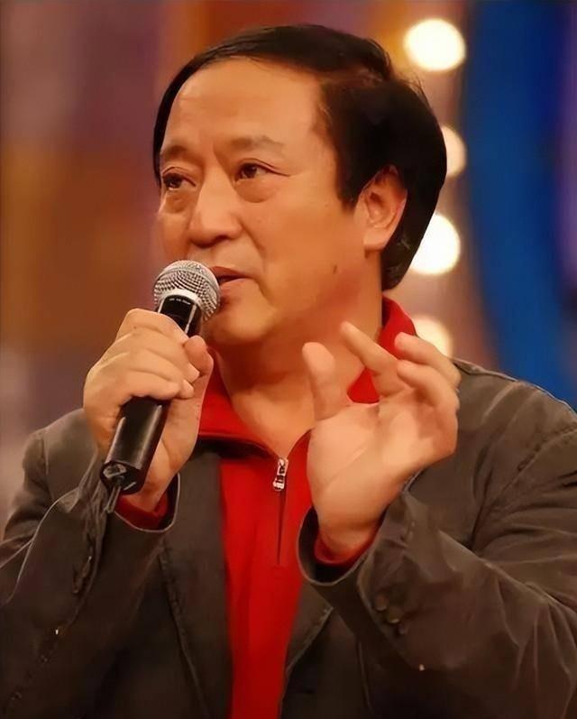 万万没想到，折腾半生倾家荡产的牛群，被美国毕业的儿子这样对待。牛群晚年住在北京郊