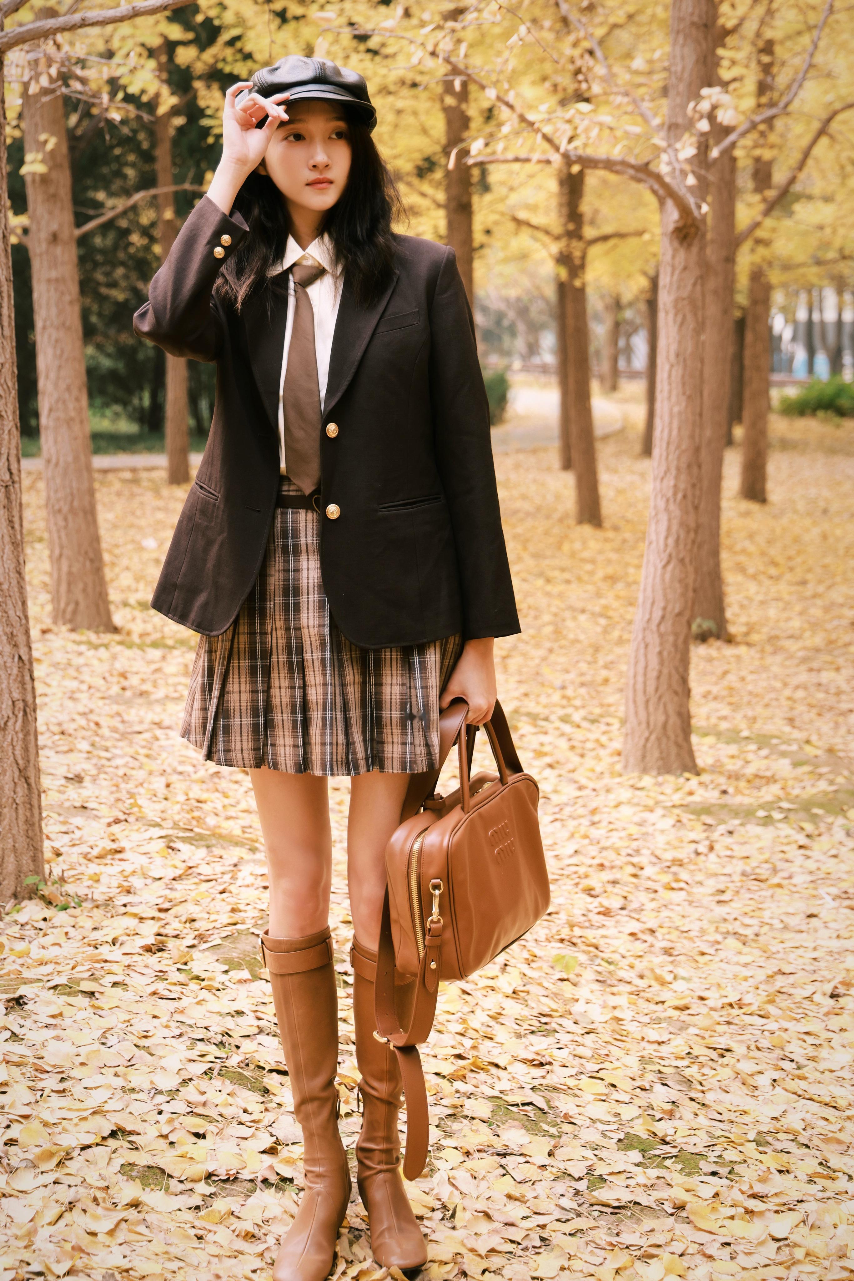 关晓彤   在复制粘贴的时代，你是手写的诗