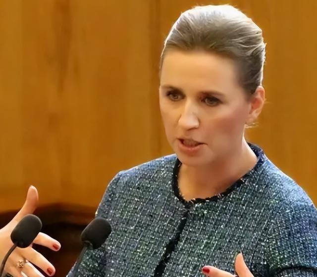 如今摆在丹麦眼前的似乎只有一条路！随着美国对格陵兰岛狮子大开口，丹麦似乎便被置身