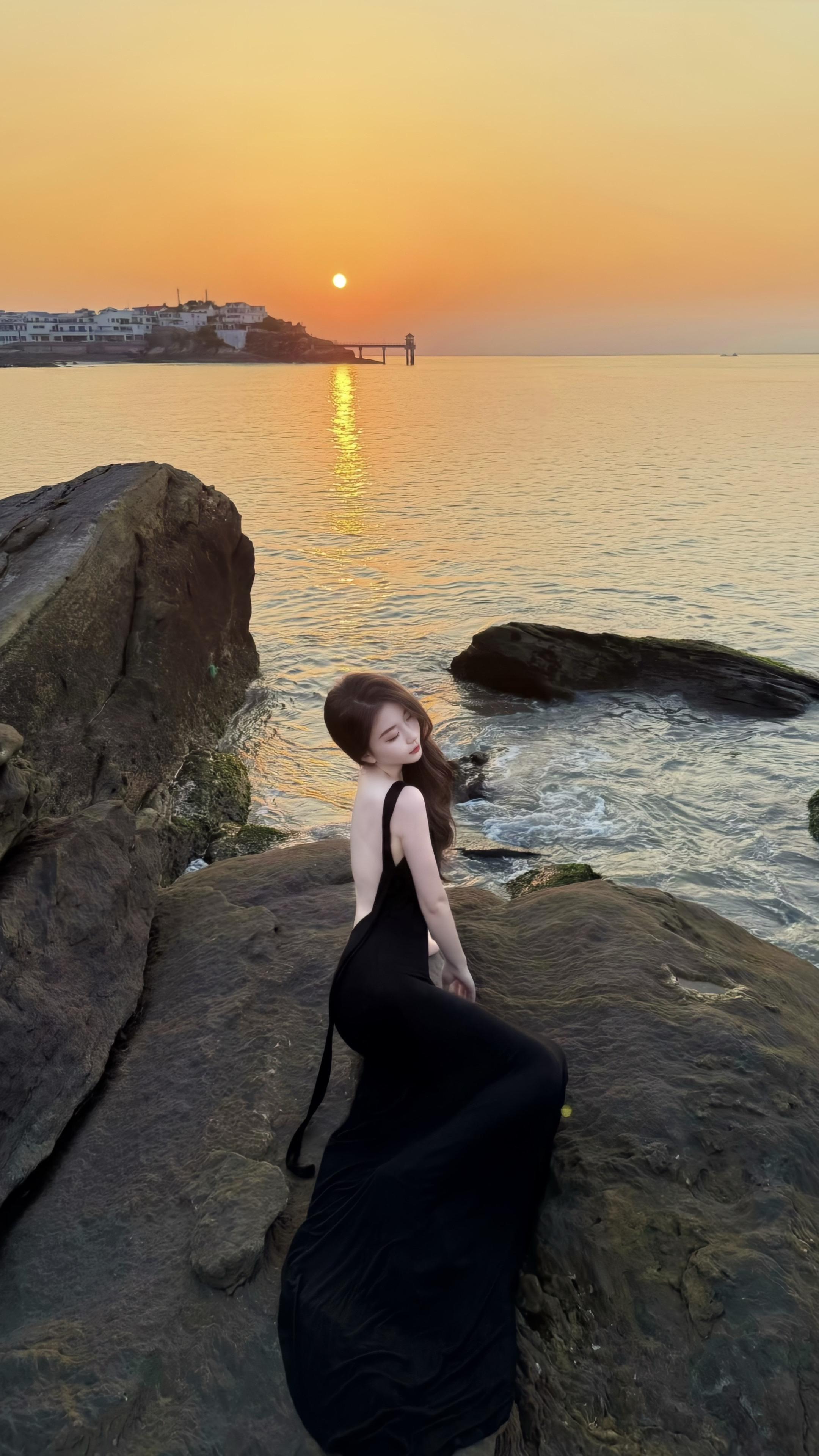 人生就像一棵树 在流眼泪的同时 也在浇灌自己 等眼泪流完了 你也长大了
