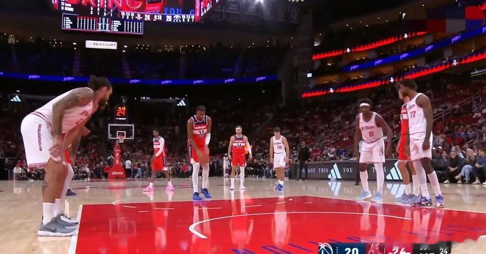 火箭对阵奇才的比赛中发生了非常深意的一幕，彰显乌度卡对谢泼德的重视！当时比赛进行