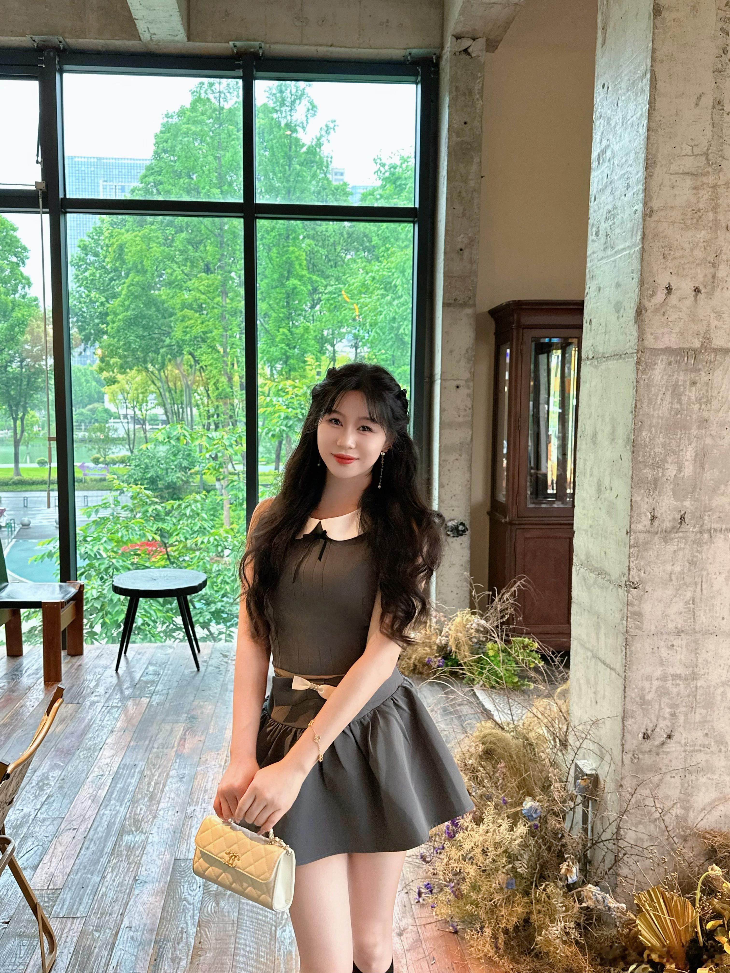miu系小套裙🤎👗:sunlight 
