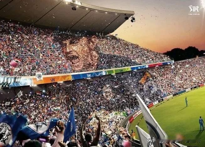 印媒《今日印度》称，
FIFA对2026年和2030年两届赛事，
打包1亿美元给