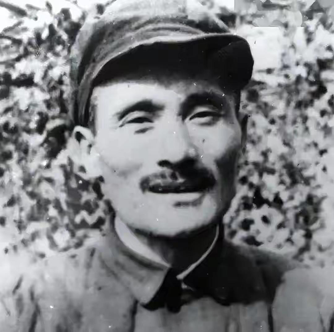 1949年谭余保拒绝留京升迁致电主席，主席：无论大小务请秉公执行

这话要从头说