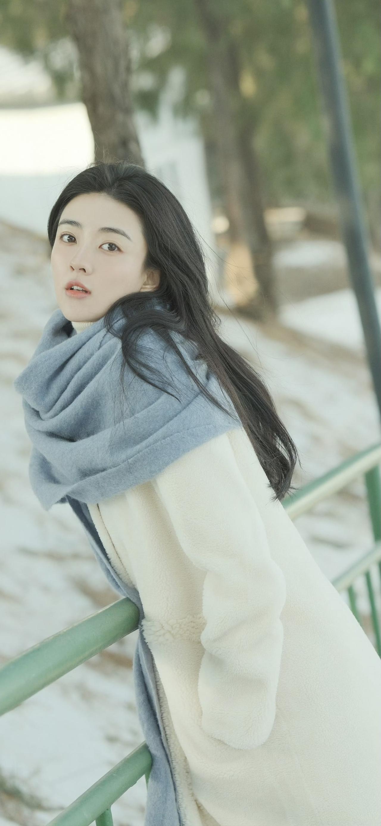 美女壁纸-第5997期-梁洁