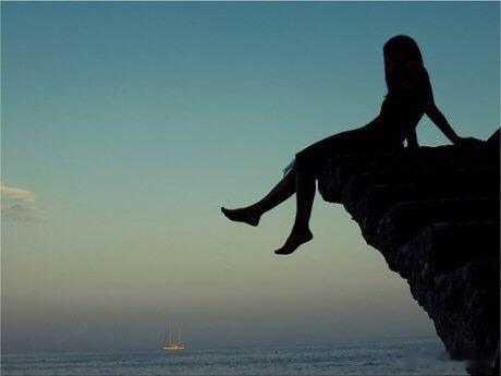 One day， someone will walk into your lif
