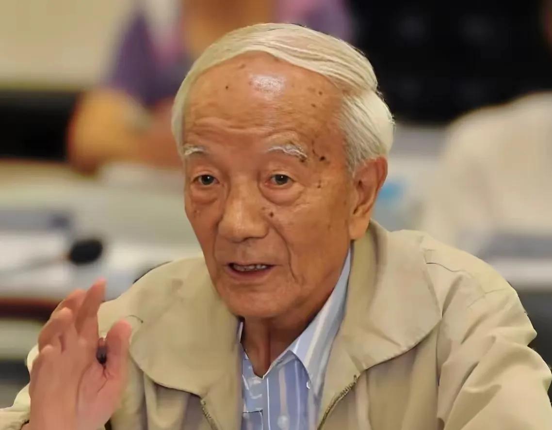 中国23位两弹一星元勋只剩两位了，今天是这位老爷子105岁的生日！让我们为这位科