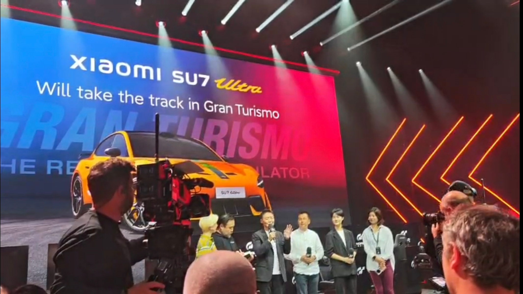 之前就有传言这次终于确定：小米SU7 Ultra正式入选《GT赛车》了。这也是第