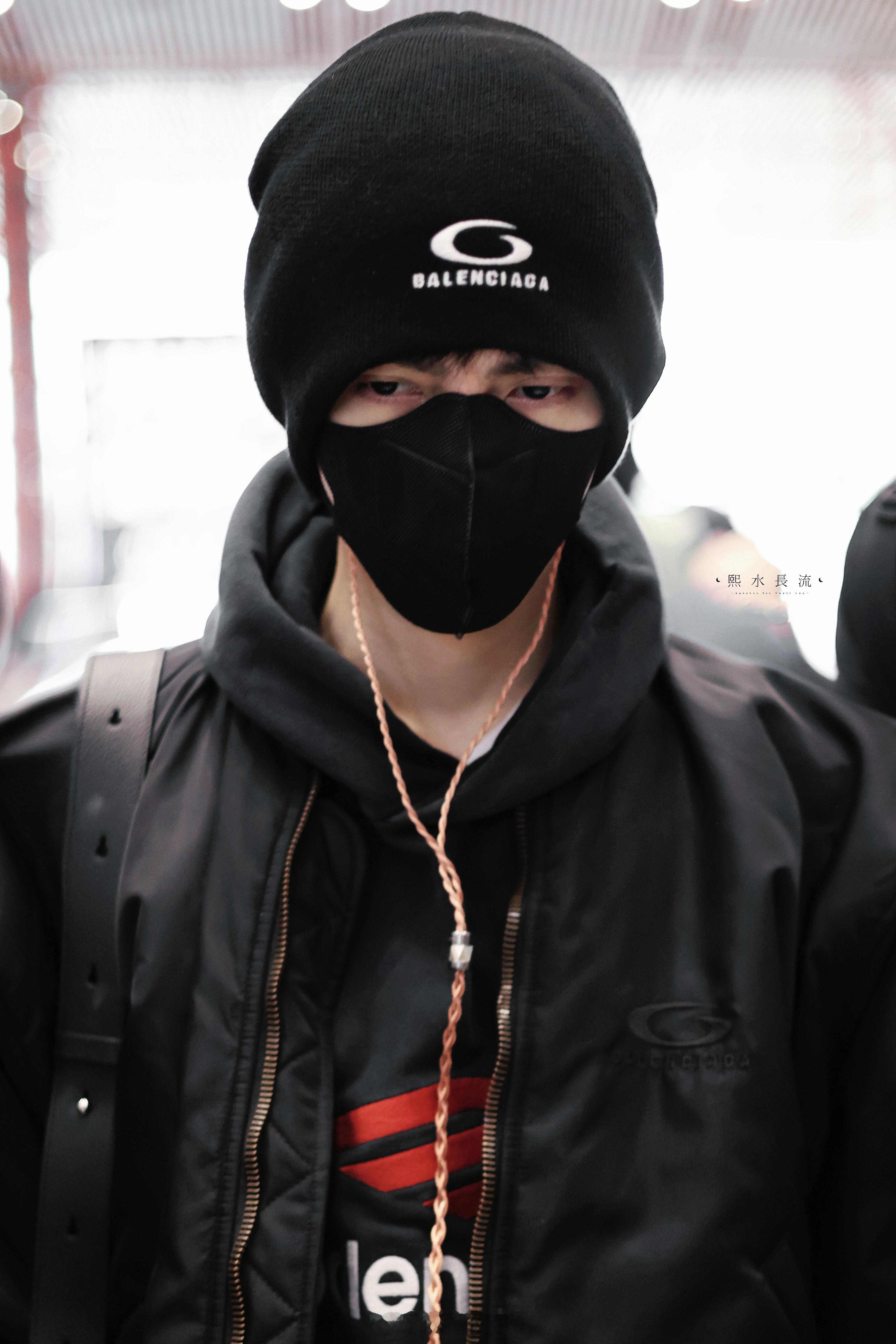 罗云熙北京出发路透，这也太帅了！这气质绝了！