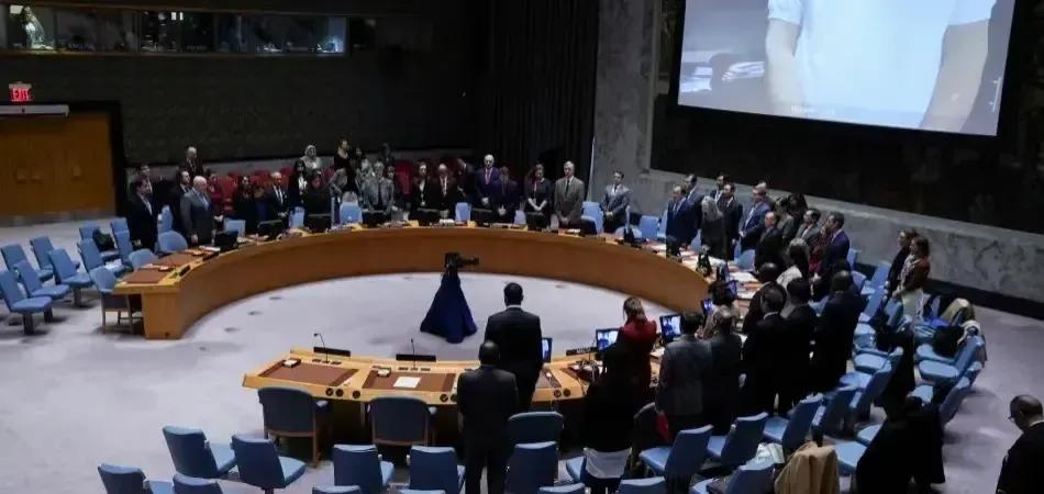 2024年11月4日，联合国安理会就朝鲜试射洲际弹道导弹开会，争论激烈。美方指责