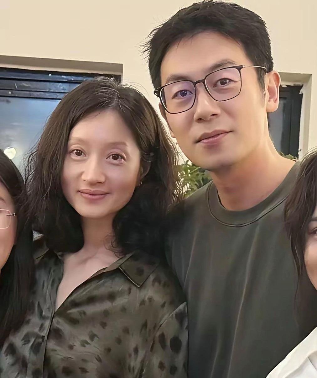 不是，这……忽然就不明白朱亚文了。。 ​​​