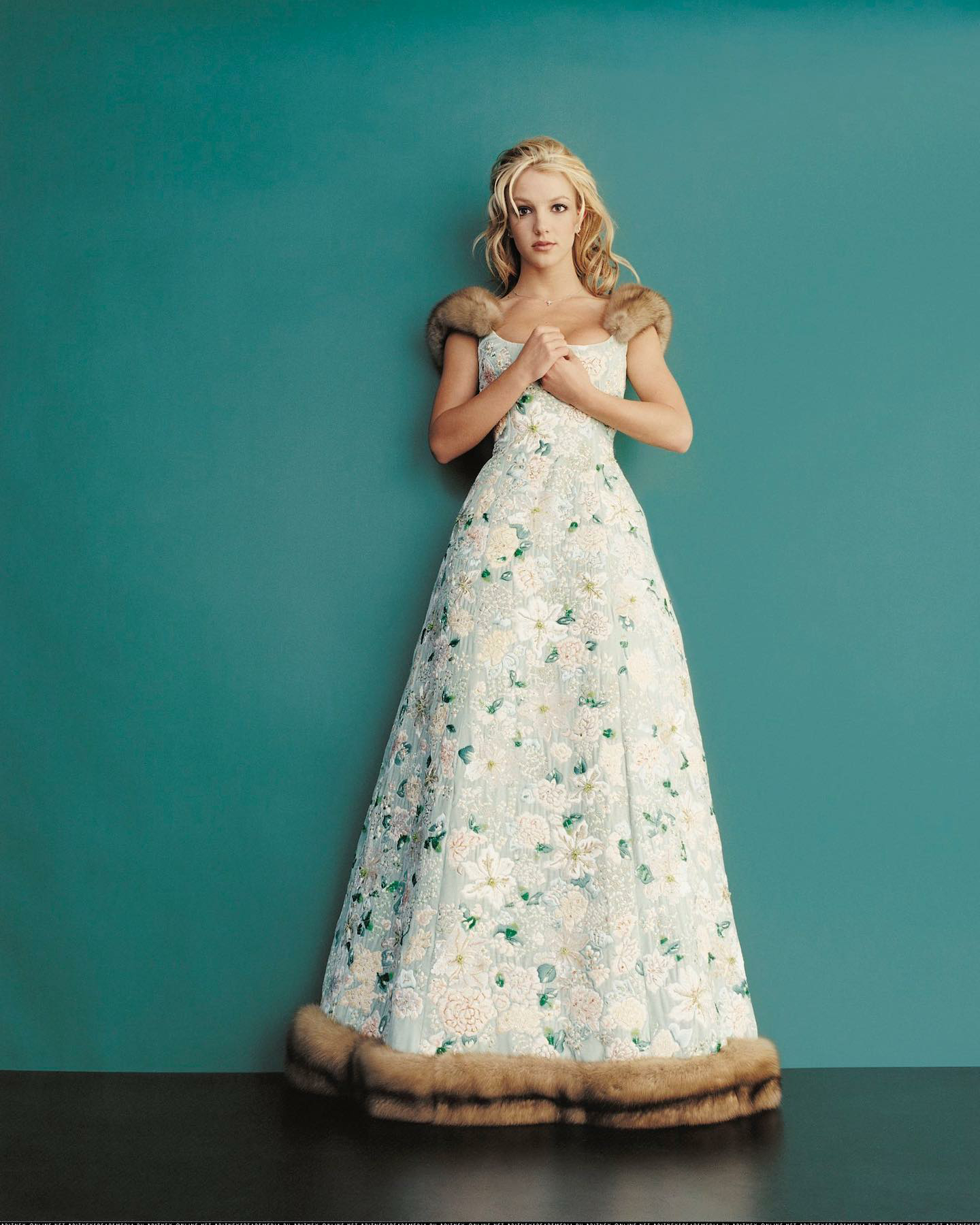 曝布兰妮涉嫌酒驾被捕！布兰妮被捕时“情绪非常激动”：“不想让粉丝失望”据多家媒体