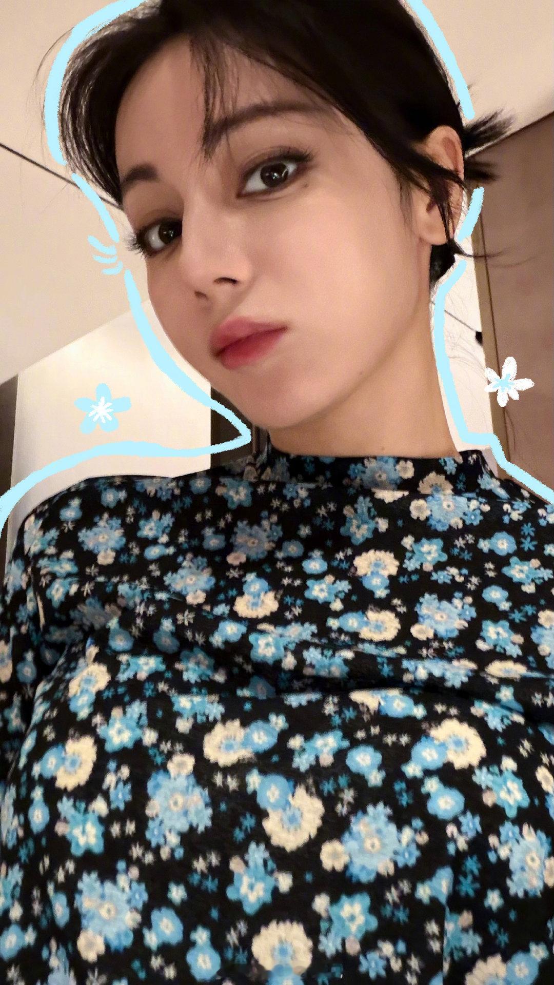 迪丽热巴跨年plog迪丽热巴跨年plog 