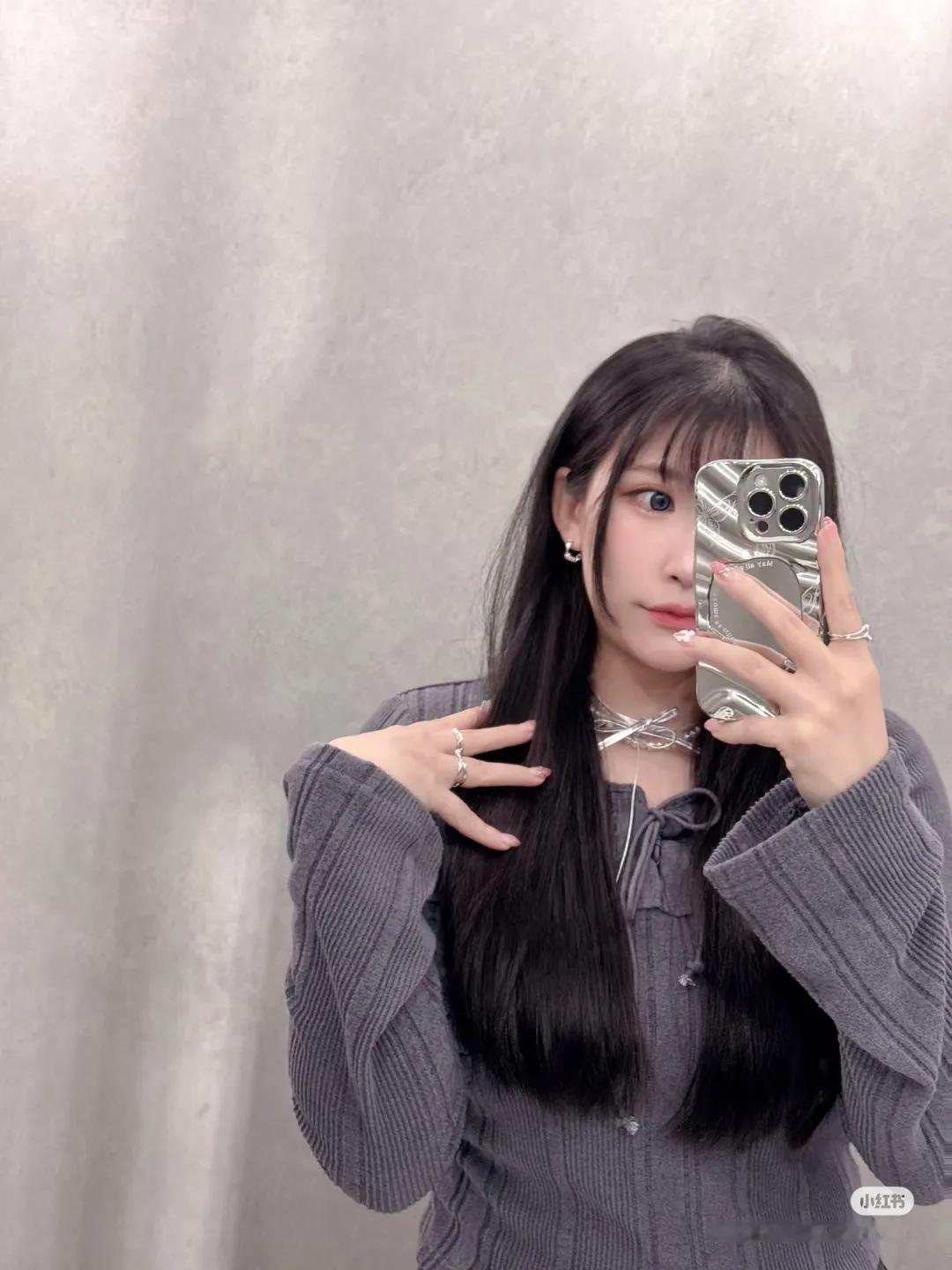 话说台湾近几年就推出了许多样靓身材正，气质也相当不错的新晋博主，而DDD就是其中