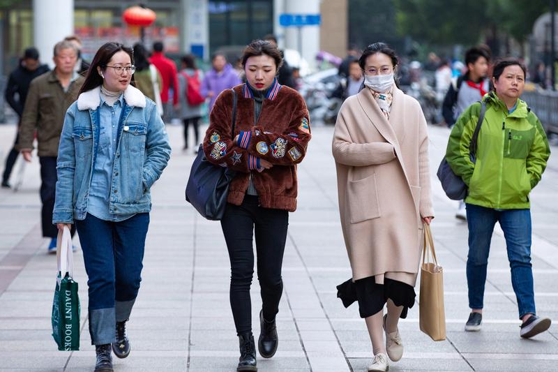 一场极致的气温震荡马上就来，这天气简直比坐过山车还刺激！马年新春大回暖，到初五之