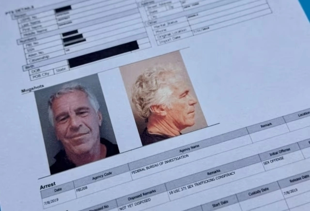 多位名人卷入爱泼斯坦案【美媒：他们都说与爱泼斯坦不熟，但新文件显示事实并非如此】