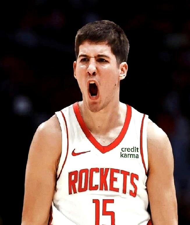 火箭队是否还需要补强一号位？
 

范乔丹的赛季报销把谢泼德推上了首发，他用一场