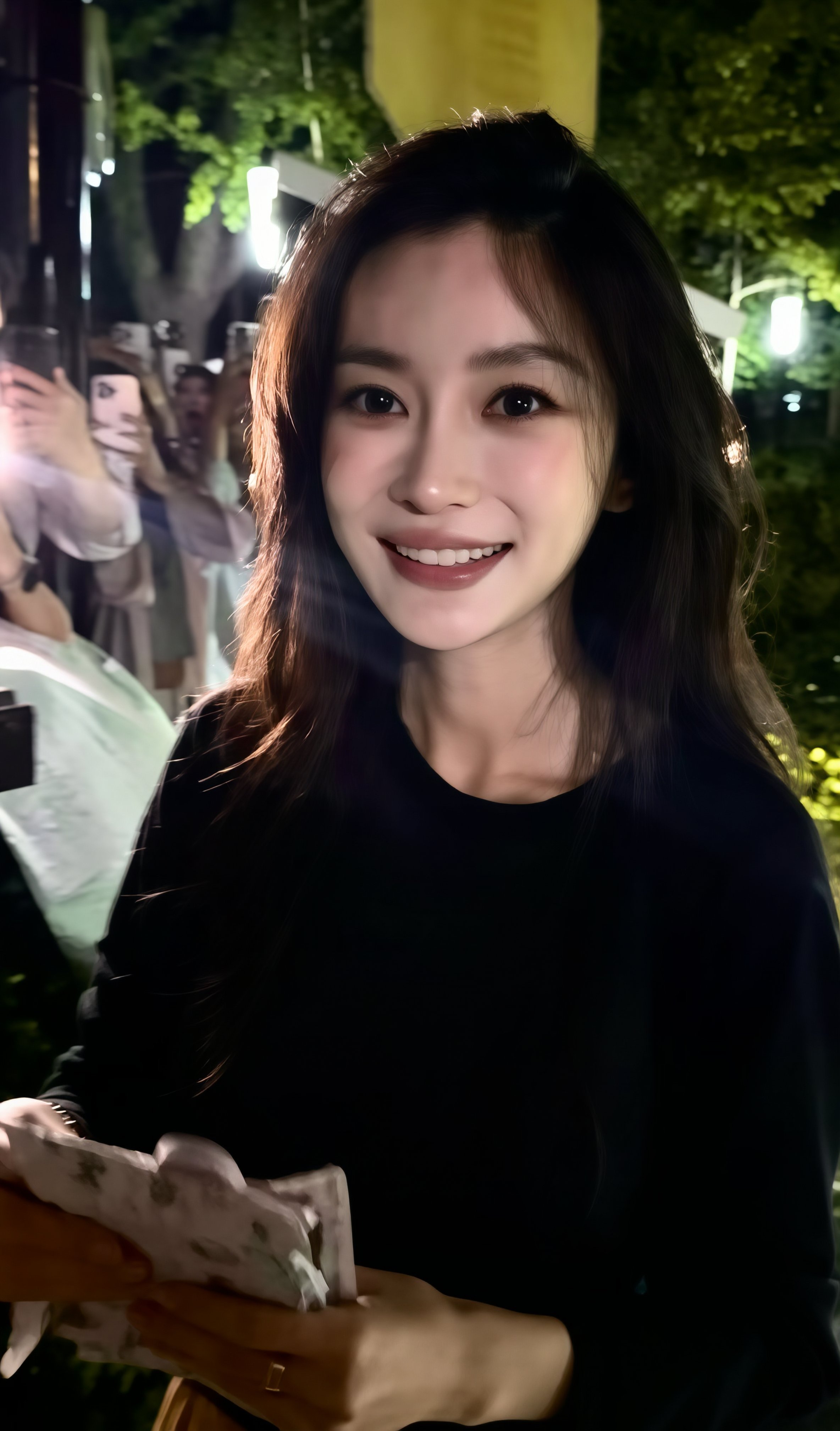 杨颖为赴好友大秀买遍交通工具票*angelababy 我保证她是天使！由于江浙沪