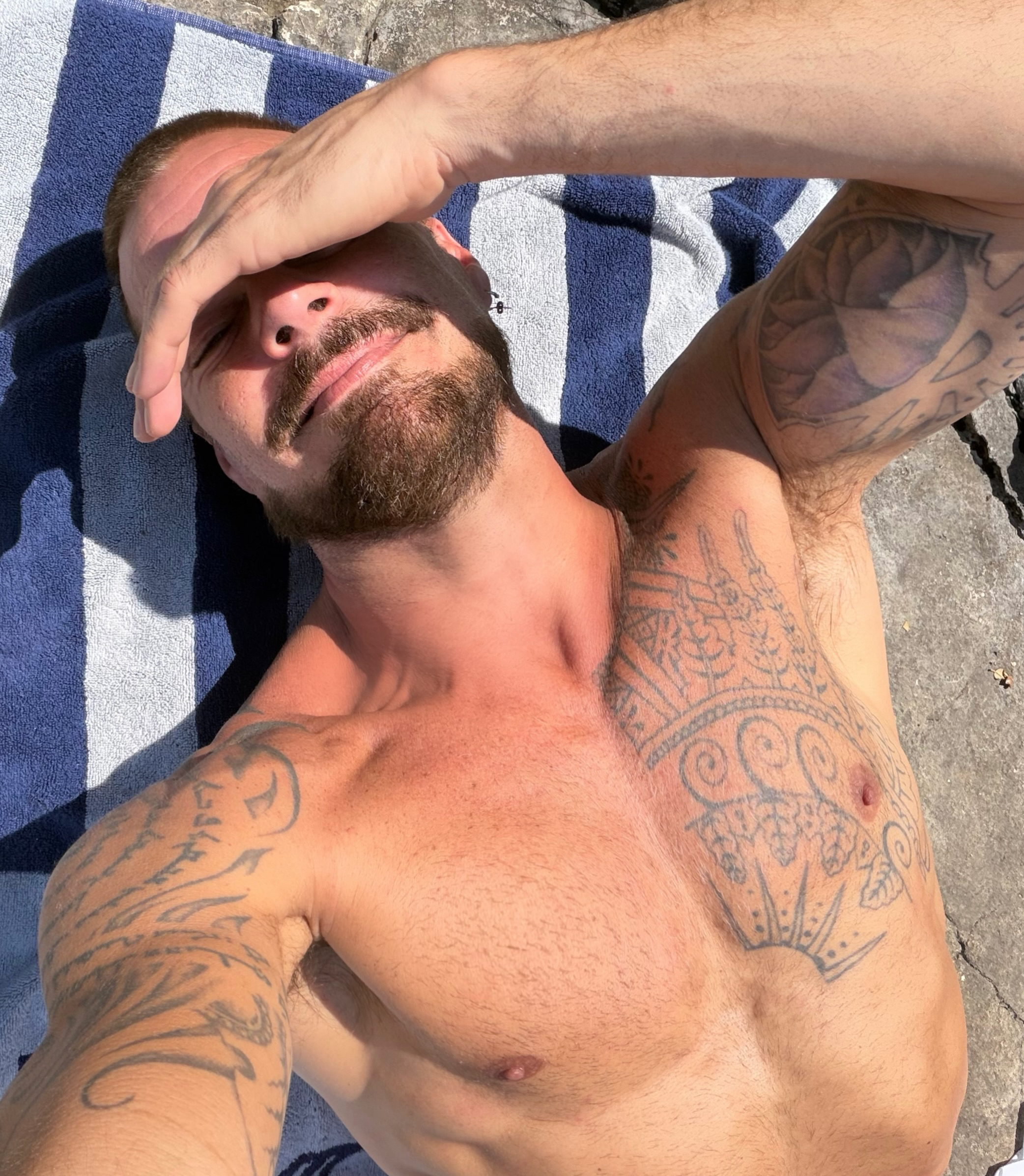拉丁王子瑞奇马丁Ricky Martin性感新自拍！