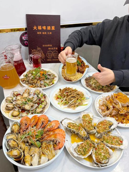 青岛台东！越不起眼的小破店越好吃！！