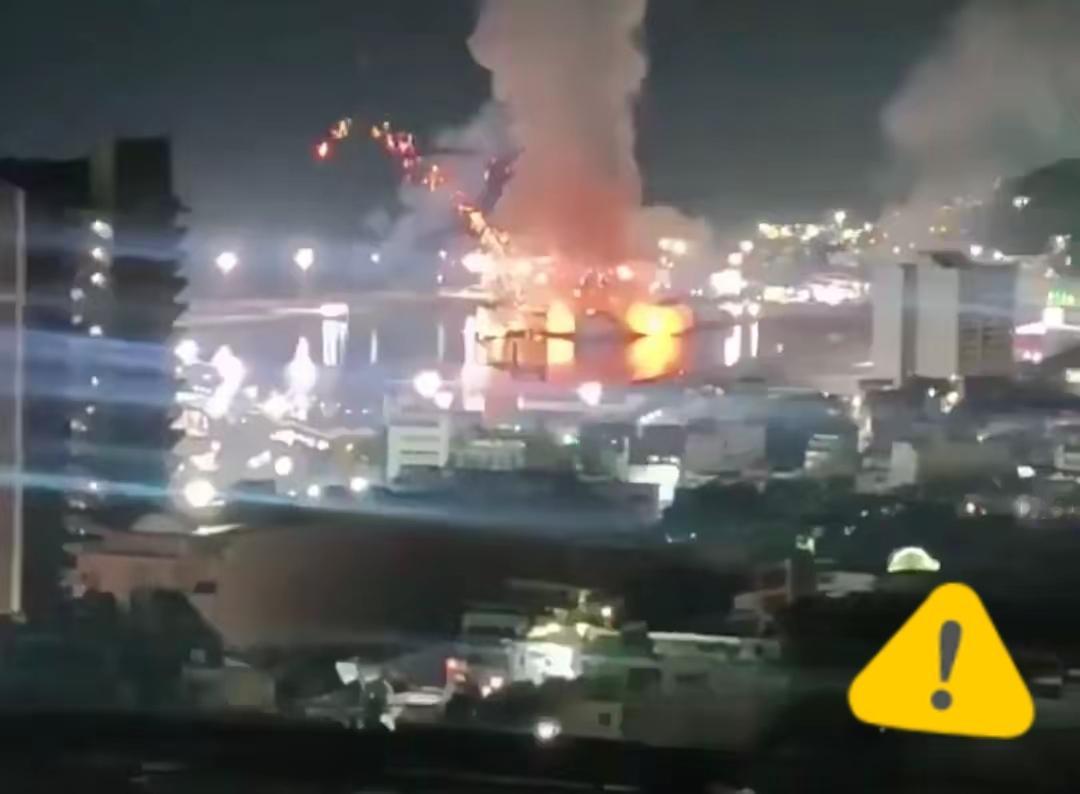 美军深夜炸委内瑞拉，关应答机掩行踪，“缉毒”借口骗谁呢？
 
当地时间1月3日凌