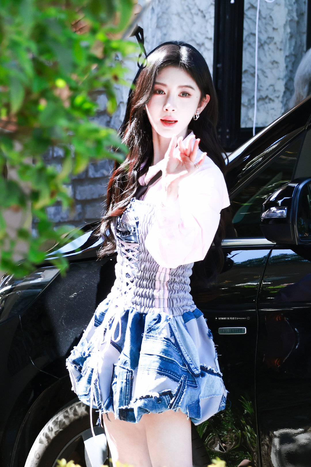 jjy鞠婧祎万花世界 jjy鞠婧祎苏绿夏 “玫瑰之所以是玫瑰，是风与光的眷顾，更
