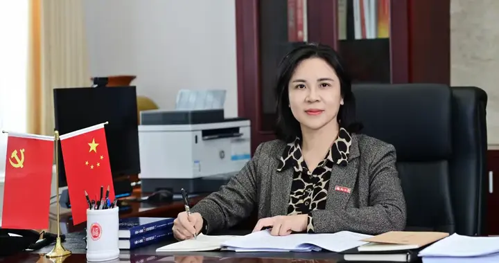 中国工程院院士，任211党委书记