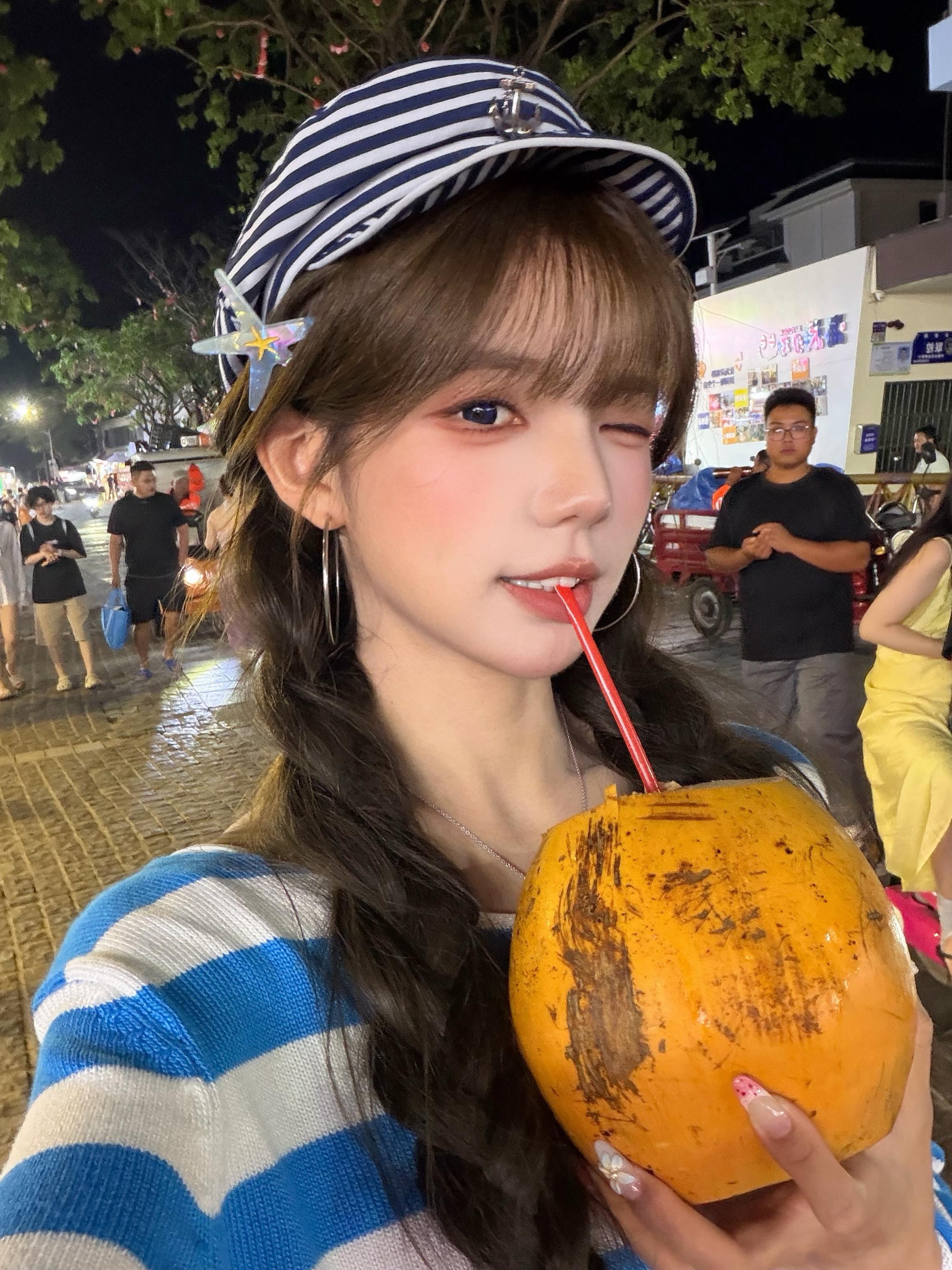 5.1云朵第一次看🌊呀 