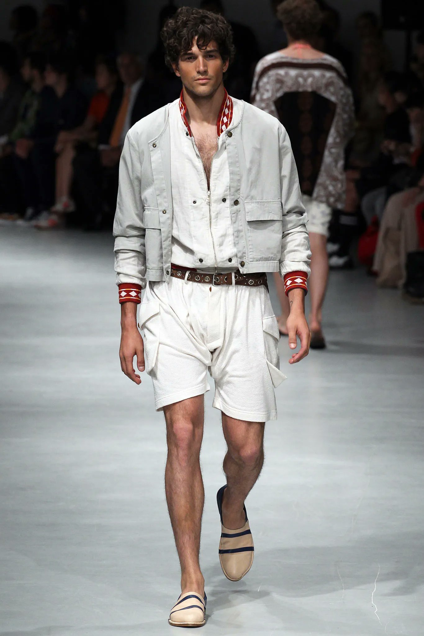 2013年，Paul Anthony Kelly为Vivienne Westwo