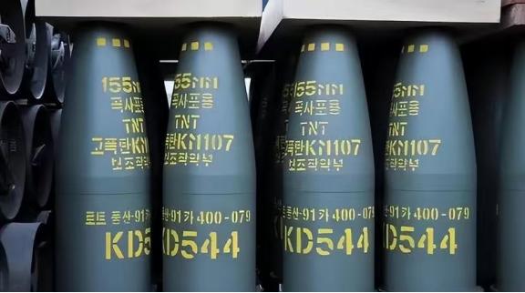 一场军援，彻底改写了朝鲜的命运！谁能想到，朝鲜卖炮弹给俄罗斯，竟然卖成了“外交通