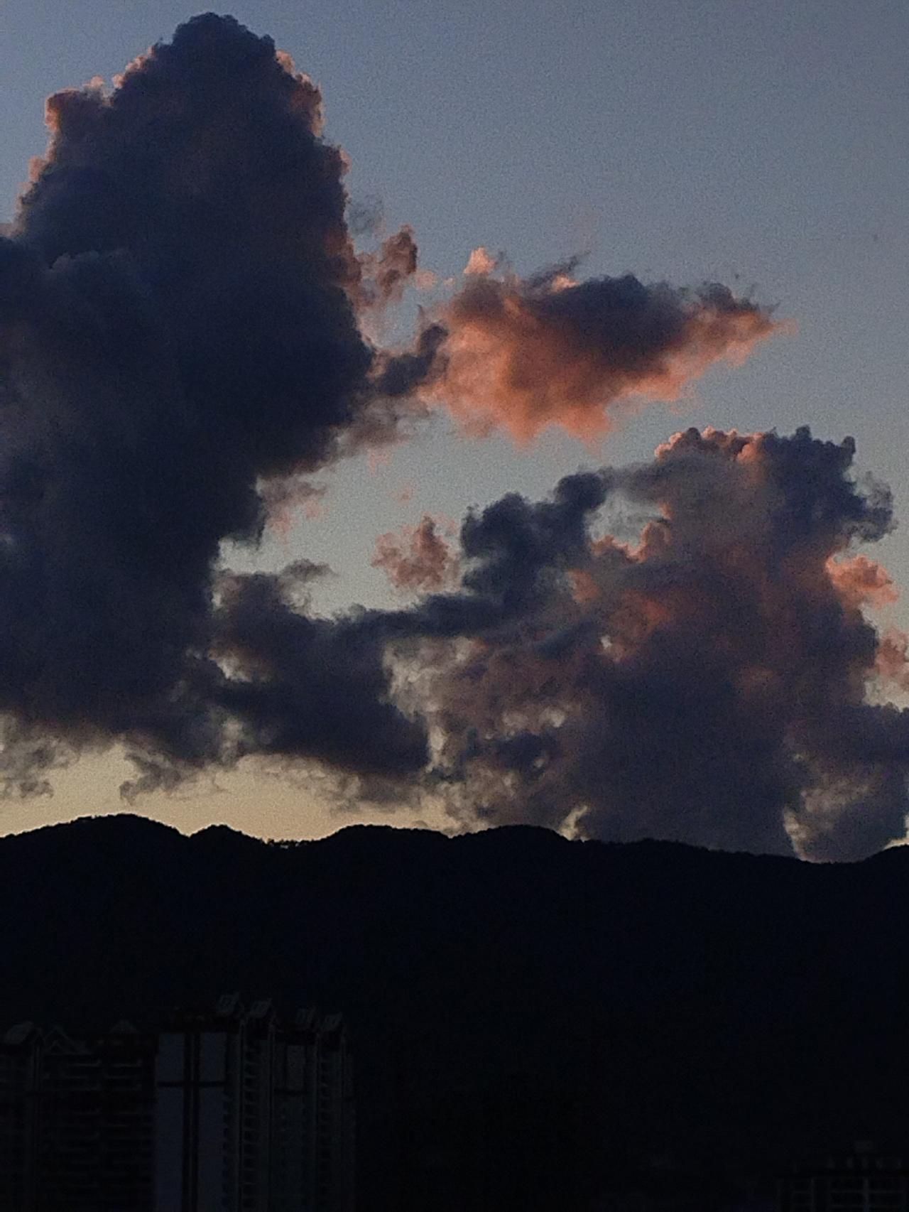 美国抓委内瑞拉总统，抢油轮的真实意图美国这一系列抓委内瑞拉总统、抢油轮的操作，其