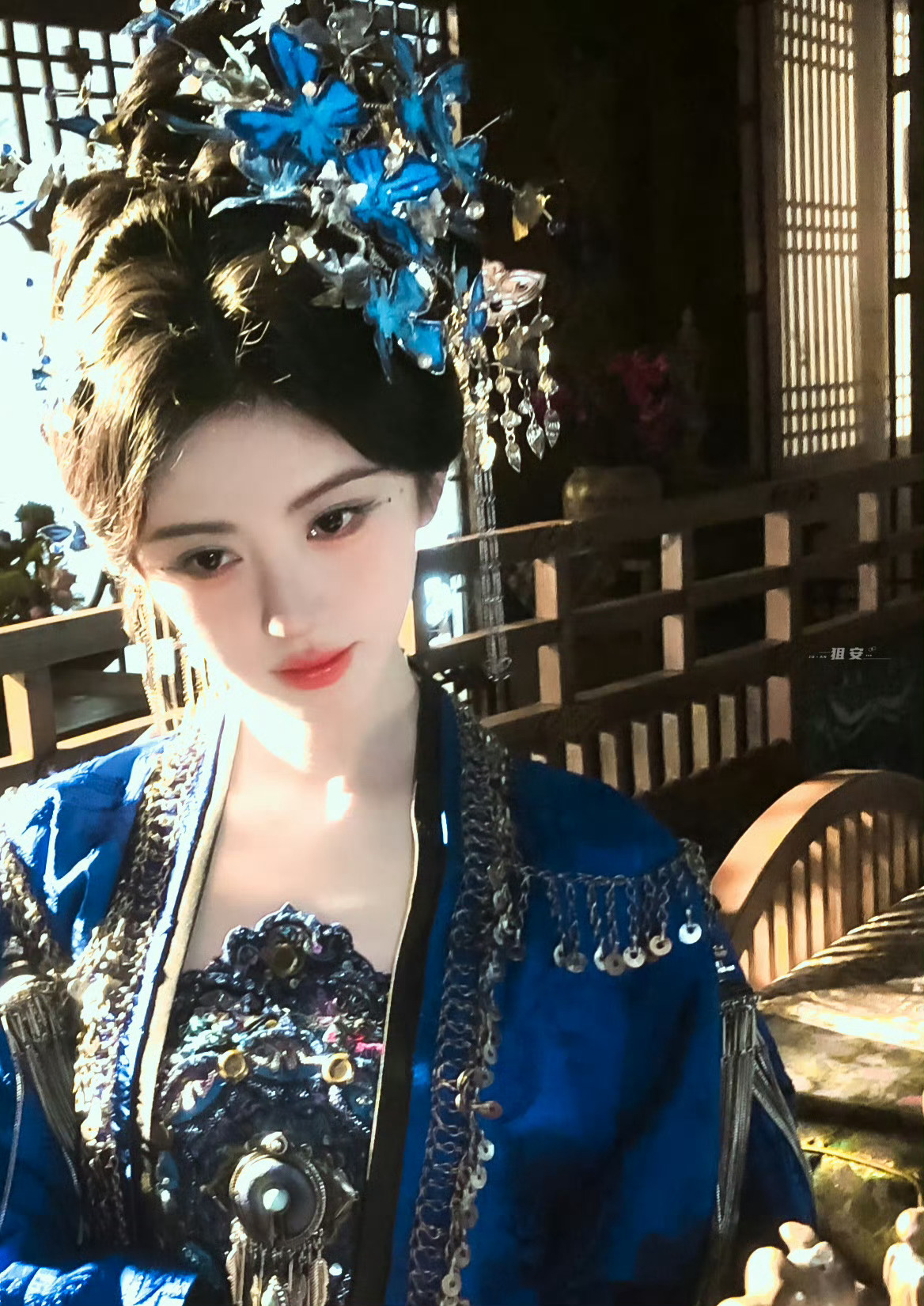 鞠婧祎 jjy鞠婧祎苏绿夏 jjy鞠婧祎万花世界 她在秋天里跳舞用灵魂燃烧热爱?