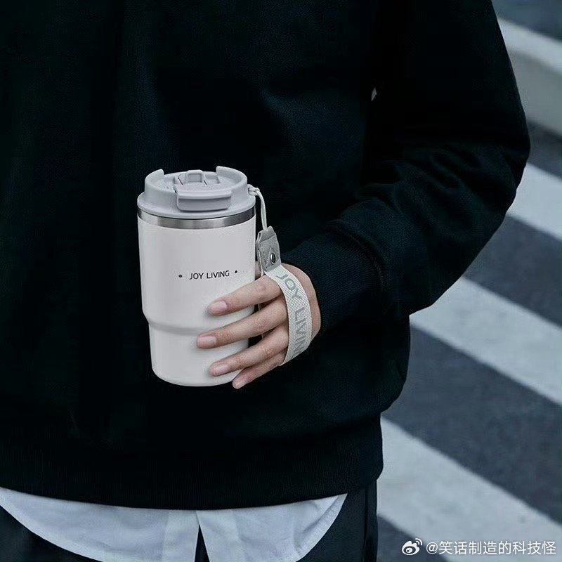 宝马原厂的随行水杯，有需要的吗？评论抽！     抽奖详情 （