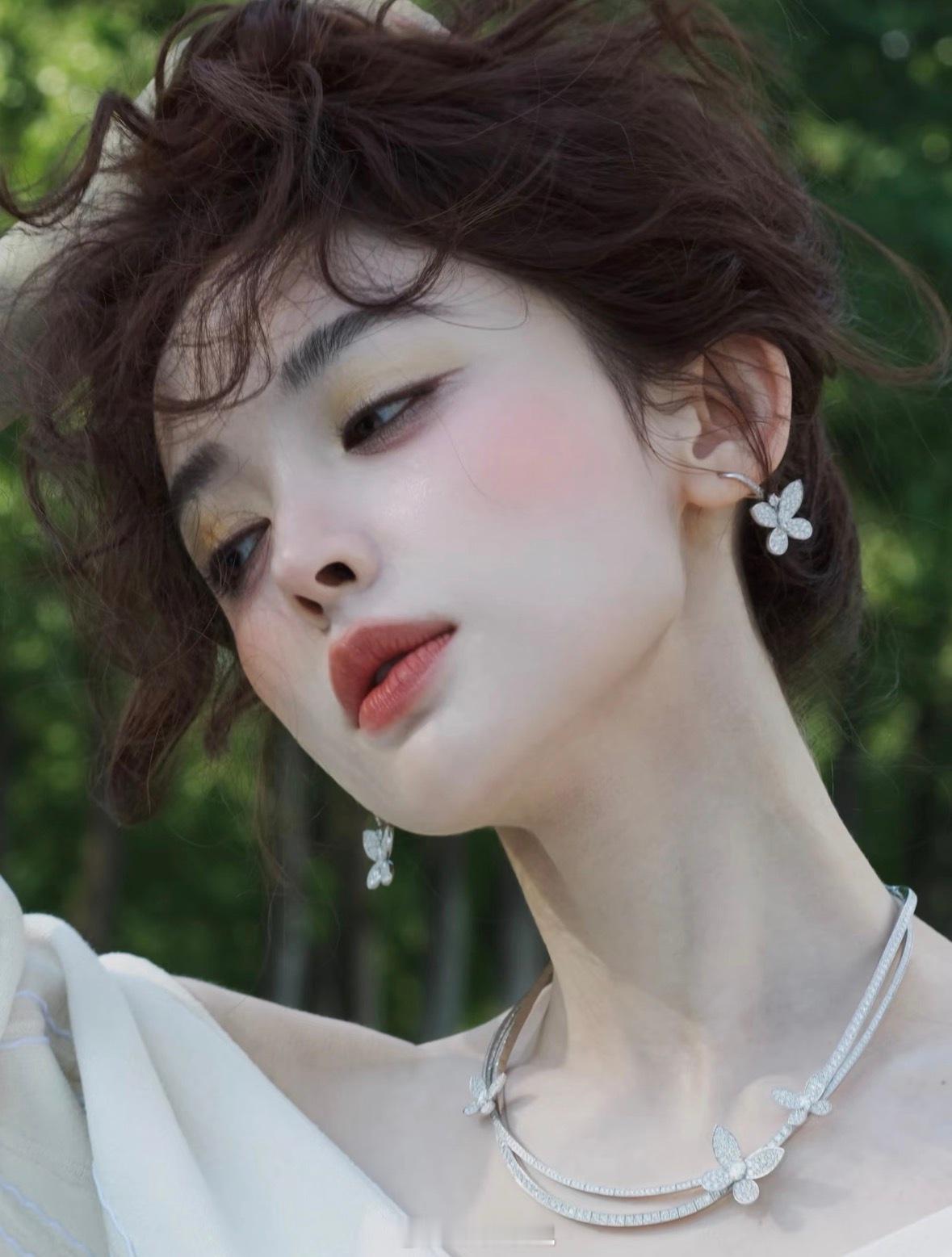 娜扎混血妆，扑面而来的高级感，靓得太超过了美神姐姐🥺 